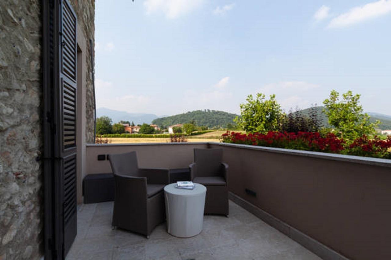 B&B A Ca' Minore Franciacorta Passirano Exterior foto